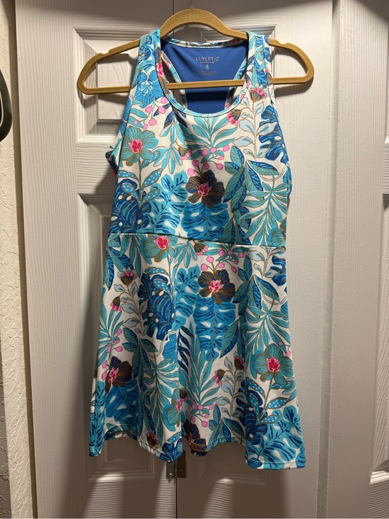 Lilly Pulitzer Dresses & Skirts - Lilly Pulitzer Blue and Aqua Multi Print Dress with Tags